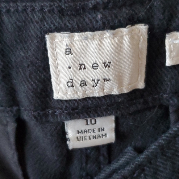 Black Wide Leg Pants - Picture 5 of 7